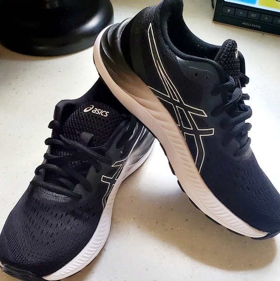 Asics Shoes Asics Amplifoam Gel Sz 6 Poshmark